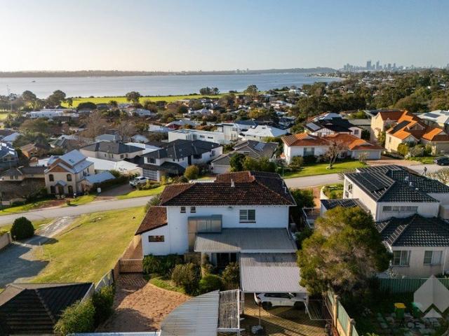 House for sale in Alfred Cove, Western Australia