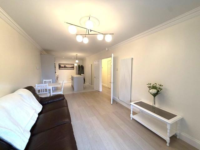 Apartment to rent in Bluebell, North Tipperary