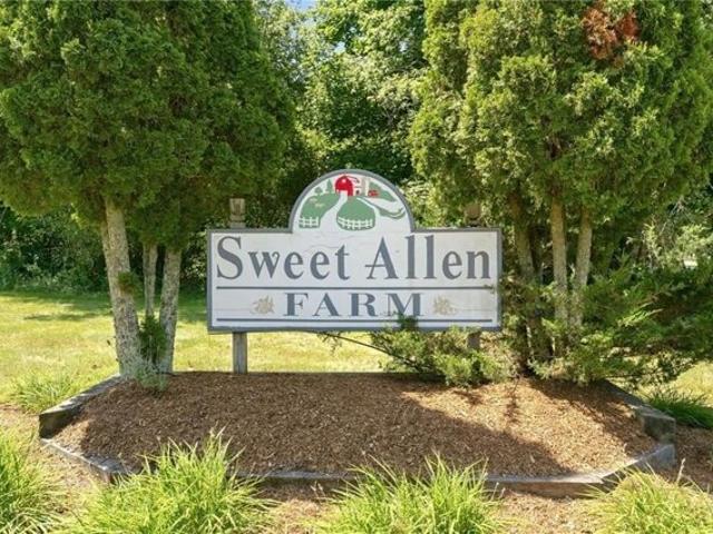 House for sale in Wakefield, Rhode Island