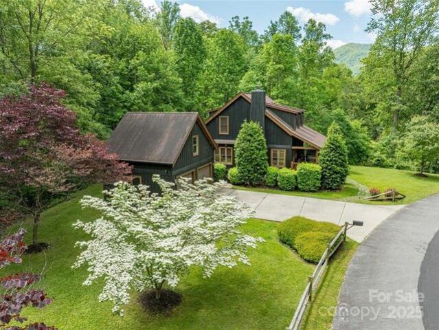 House for sale in Maggie Valley