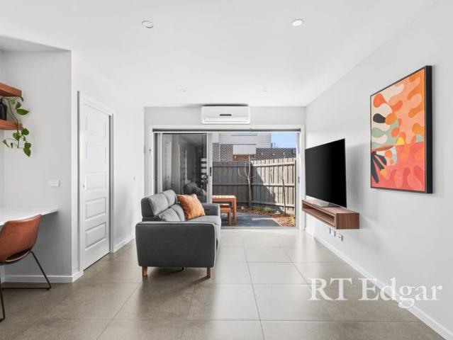 Townhouse for rent in Keon Park, Melbourne