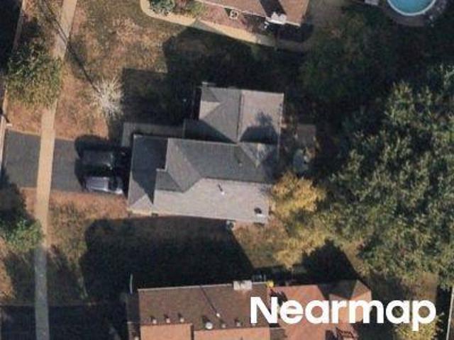 House for sale in Lake In The Hills