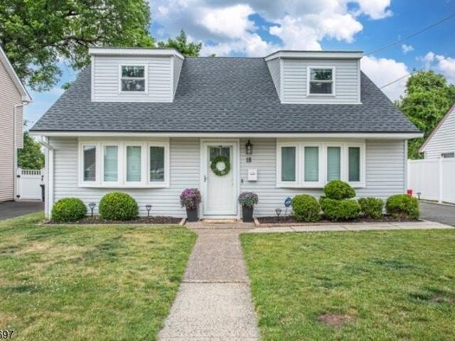 House for sale in Cedar Grove, New Jersey