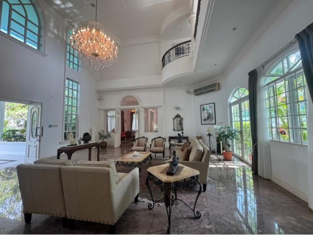Bungalow for sale
