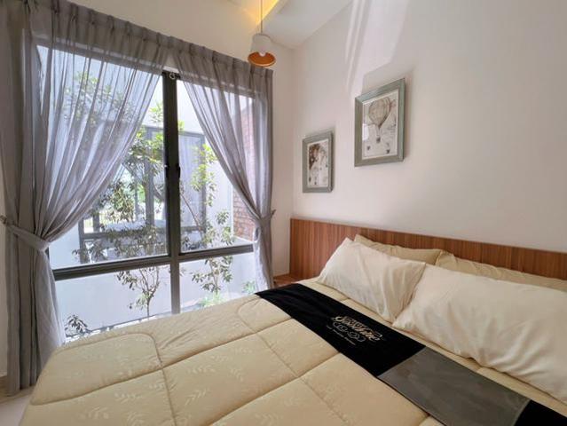Terraced House for sale in Malaka