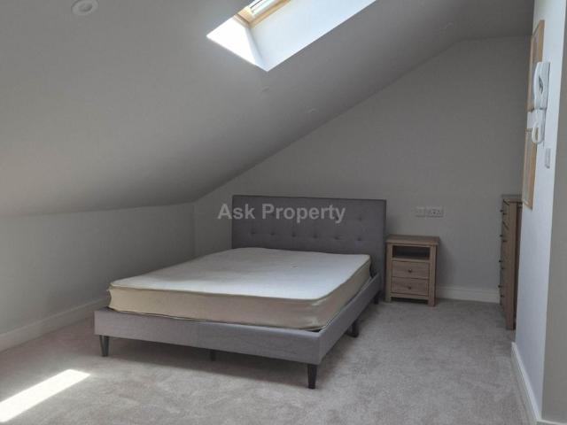 Room for rent in New Normanton, East Midlands