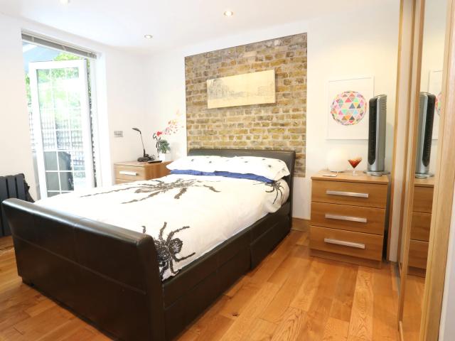 Room for rent in London Borough of Tower Hamlets, Greater London