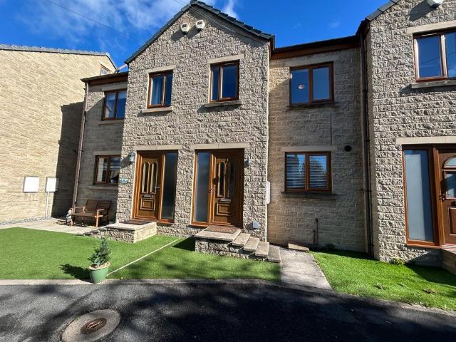 House for rent in Birkenshaw, Kirklees