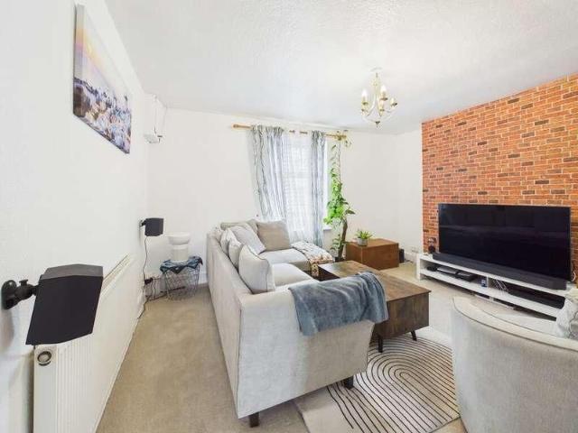 House for rent in Golden Valley, Gloucestershire