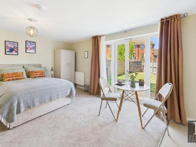 Apartment for rent in Taw Hill, Haydon Wick