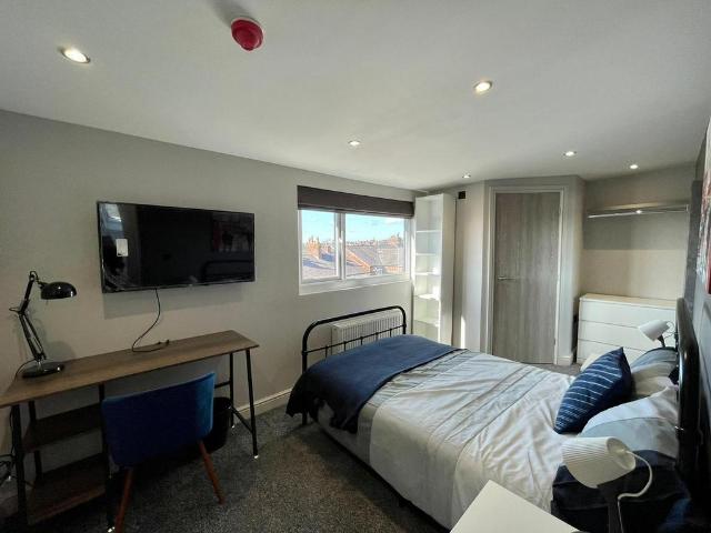 House for rent in Swinton Park, Salford