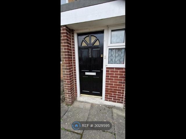 Apartment for rent in Moorside, Salford
