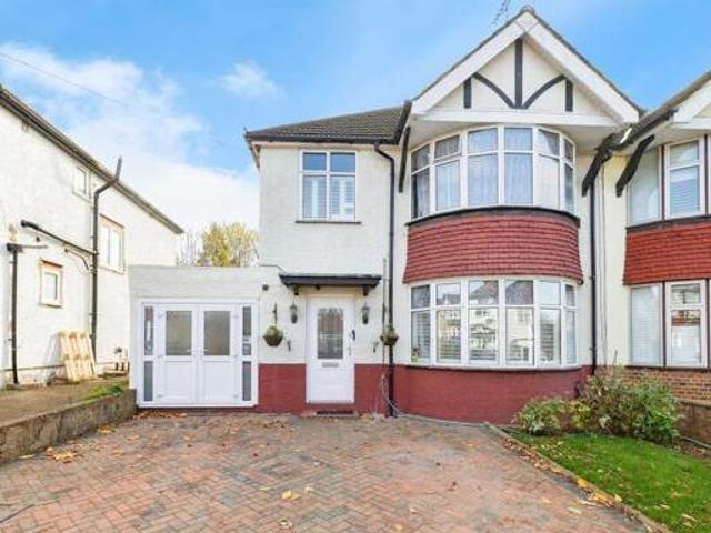 House for sale in Holywell Estate, North Watford