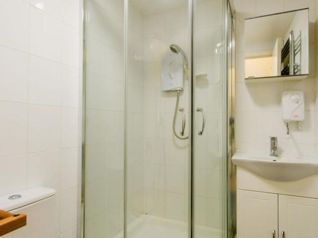 Apartment for rent in Swiss Cottage, Greater London