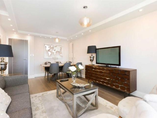 Apartment for rent in Swiss Cottage, Greater London
