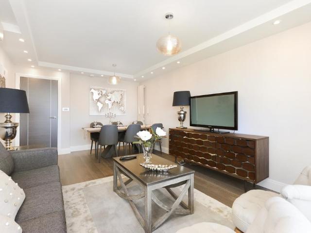 Apartment for rent in Swiss Cottage, Greater London