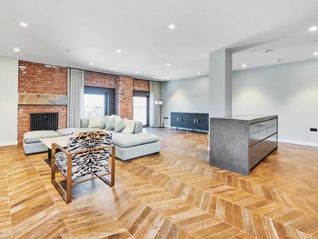 Apartment for rent in Nine Elms, Greater London