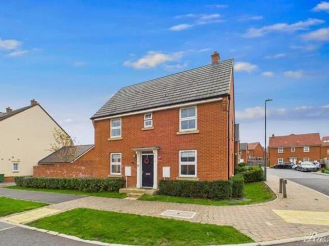 House for sale in Buckingham, Buckinghamshire