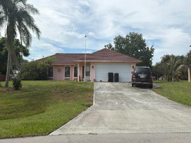 House for sale in Port Saint Lucie, Florida