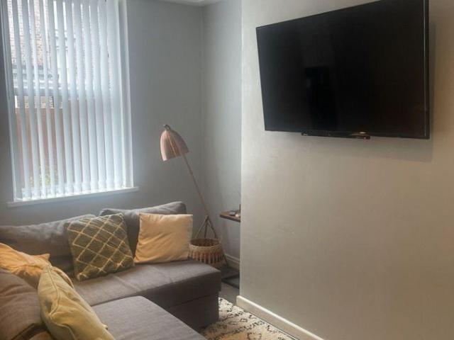 Apartment for rent in Calderstones