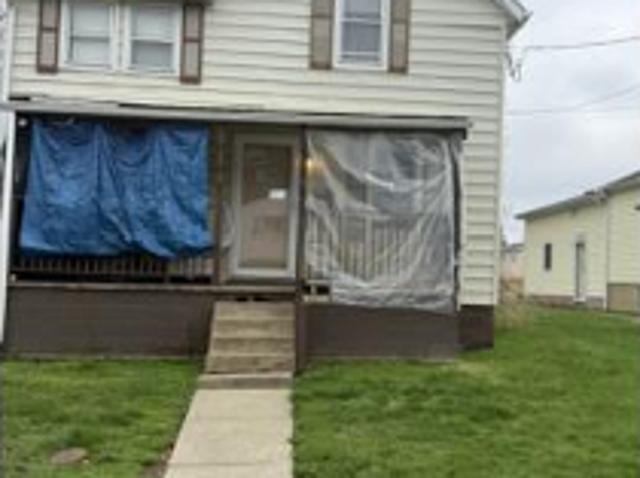 House for sale in Moundsville, West Virginia