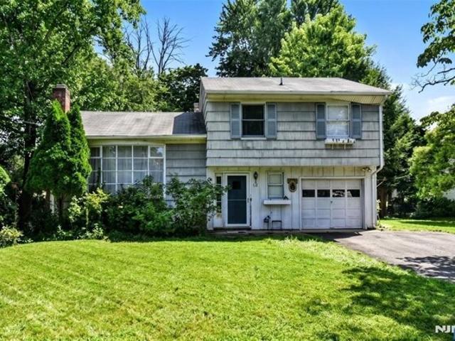 House for sale in Ho-Ho-Kus, Bergen County