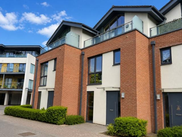 House for rent in Westfield, Woking