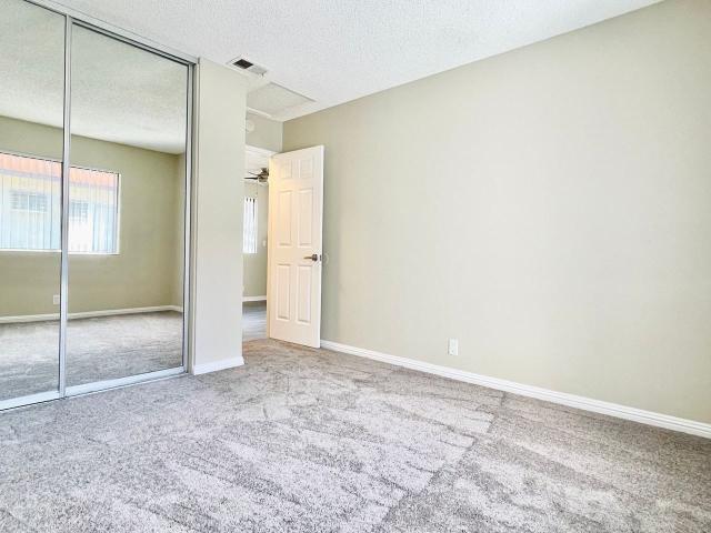 Apartment for rent in Downey, California