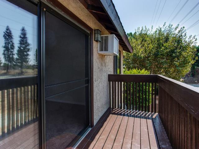 Apartment for rent in Downey, California