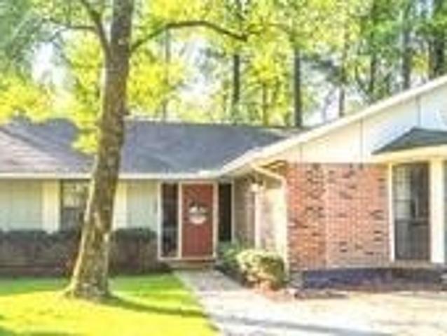 House for sale in Starkville