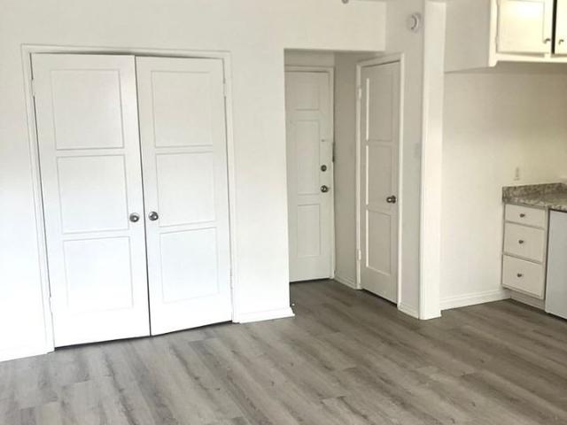 Apartment for rent in Canoga Park, California