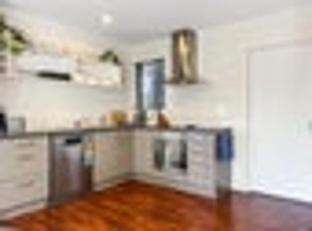 Apartment for rent in Heathcote, Canterbury
