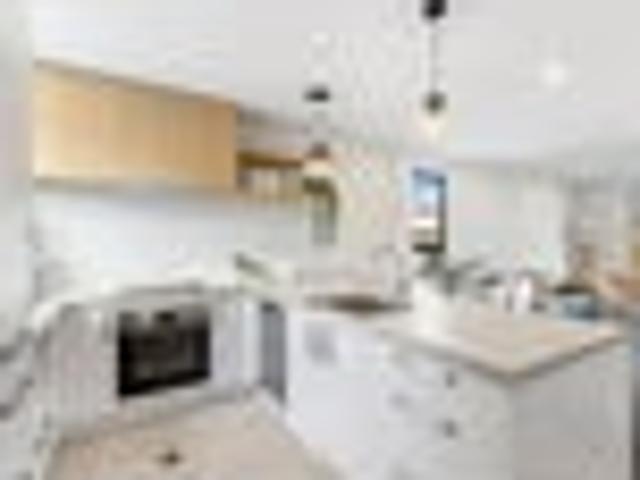 Townhouse for rent in Heathcote, Canterbury