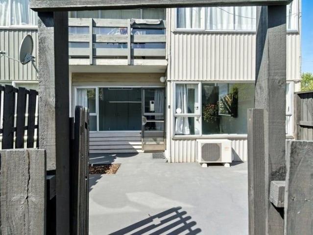 Apartment for rent in Heathcote, Canterbury