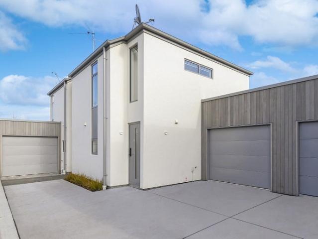 House for rent in Heathcote, Canterbury
