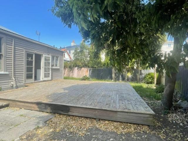 Apartment for rent in Heathcote, Canterbury