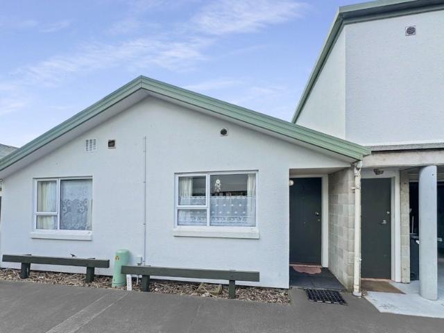 Apartment for rent in Heathcote, Canterbury