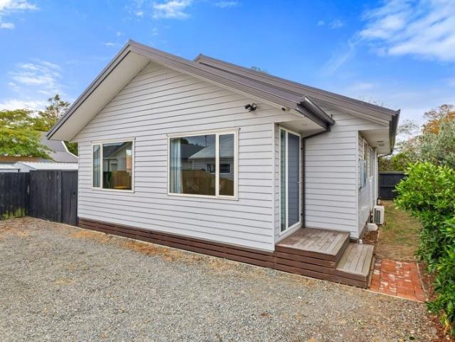 House for rent in Heathcote, Canterbury