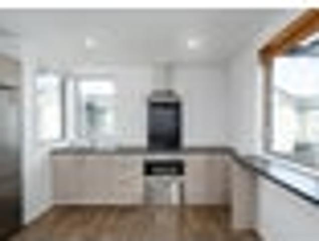 Townhouse for rent in Heathcote, Canterbury