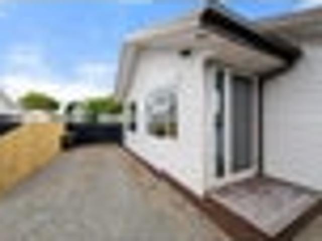 House for rent in Heathcote, Canterbury