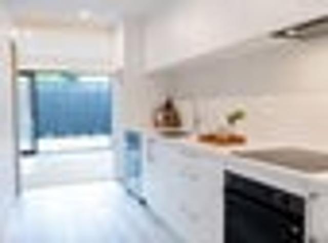 Townhouse for rent in Heathcote, Canterbury
