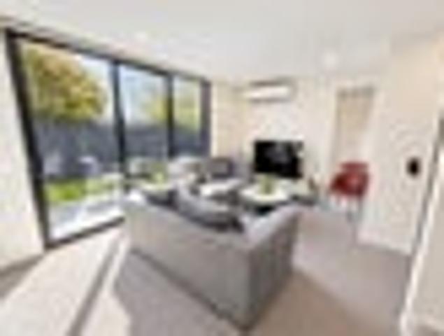 Townhouse for rent in Heathcote, Canterbury