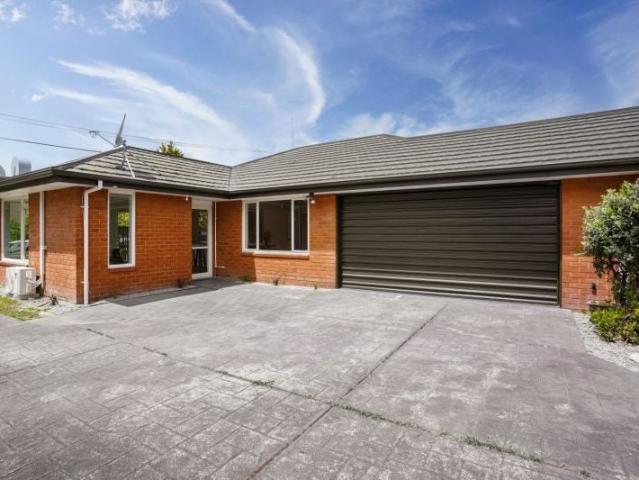 House for rent in Heathcote, Canterbury