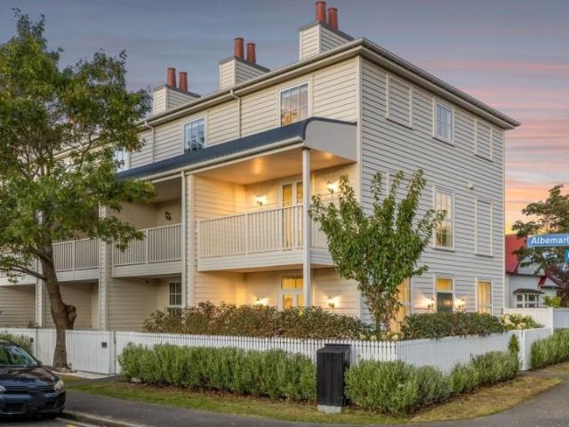 House for rent in Heathcote, Canterbury