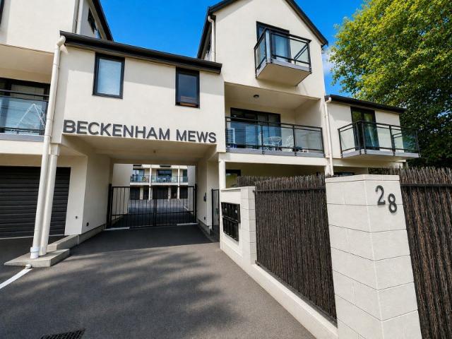 Apartment for rent in Heathcote, Canterbury