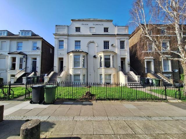 House for rent in London Borough of Lewisham, Forest Hill
