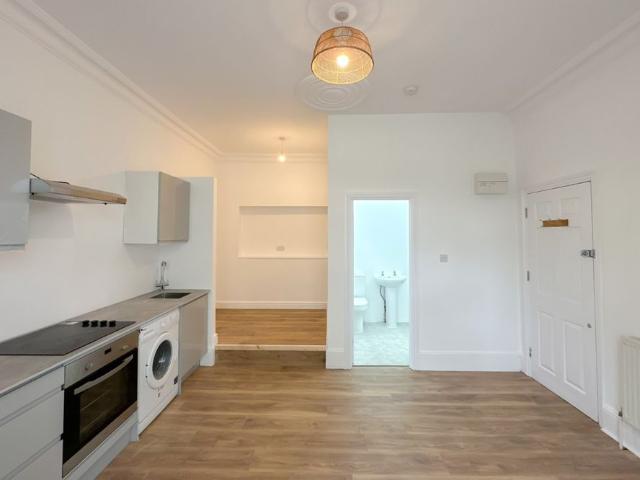 Apartment for rent in London Borough of Lewisham, Forest Hill