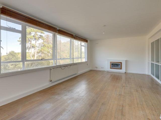 Apartment for rent in Upper Sydenham, Greater London