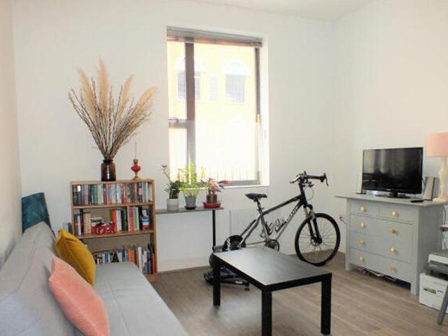 House for rent in Surrey