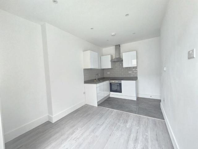 Apartment for rent in Upper Sydenham, Greater London